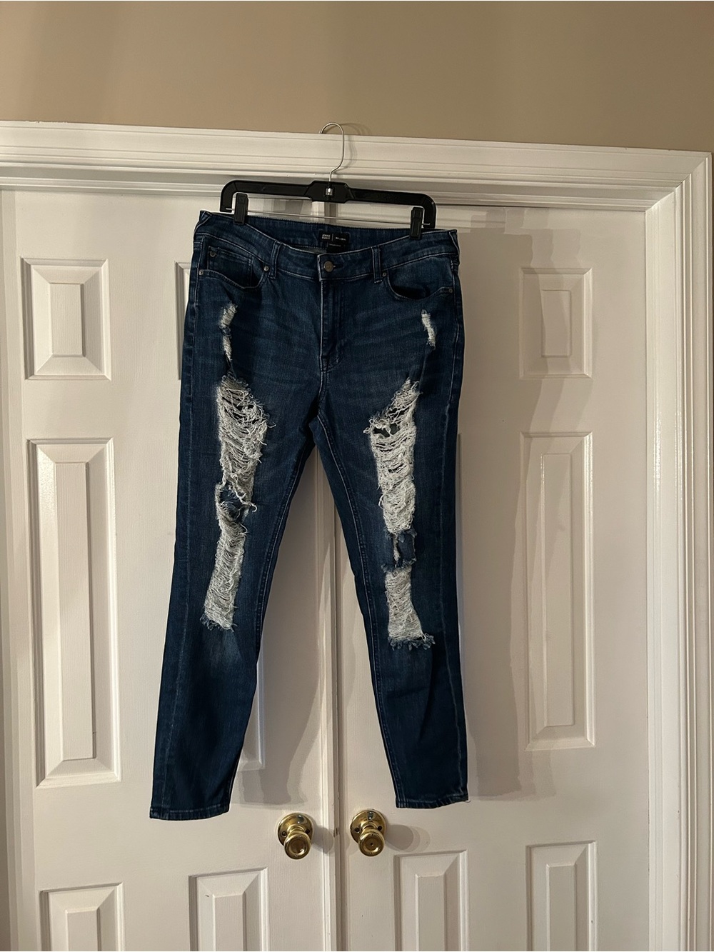 True Religion Jeannie Curvy Midrise Skinny women’s Jeans